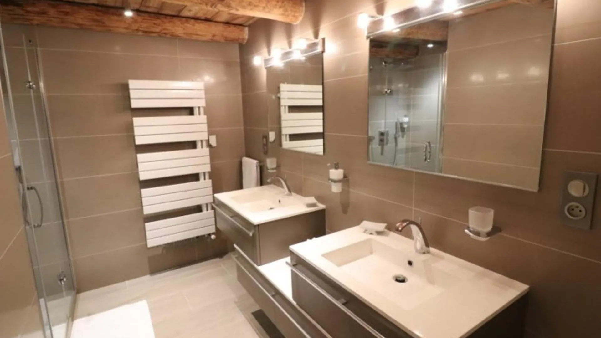 Maison De Caractere 5 Ch, Spa, Jardin, 8 Pers, Saint-Flour - Fr-1-742-279 Les Ternes 別荘