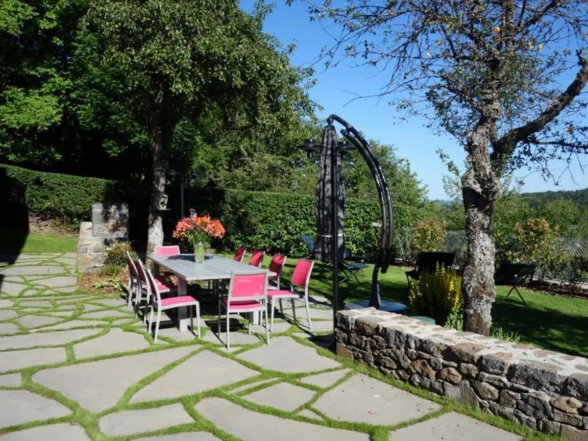 Holiday home Maison De Caractere 5 Ch, Spa, Jardin, 8 Pers, Saint-Flour - Fr-1-742-279 Les Ternes