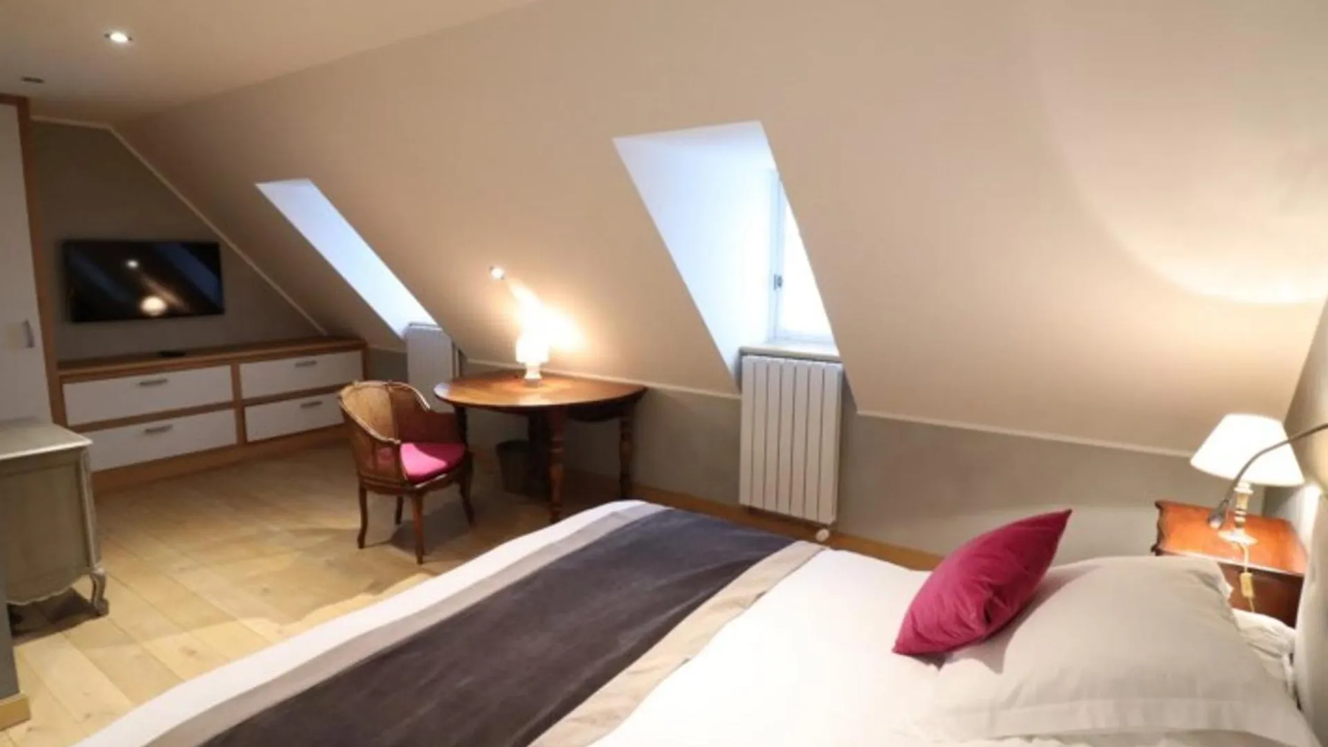 Maison De Caractere 5 Ch, Spa, Jardin, 8 Pers, Saint-Flour - Fr-1-742-279 Les Ternes